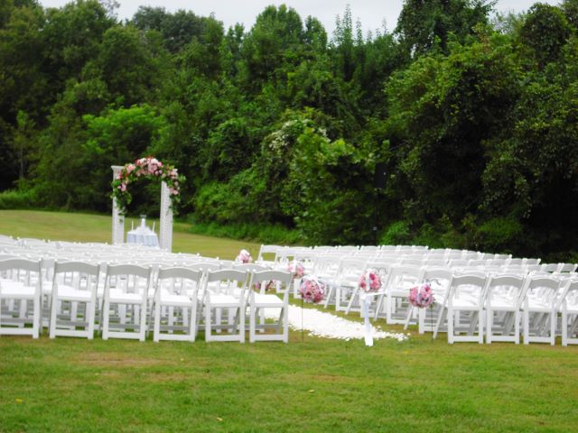 Home 1 empty seats at a wedding